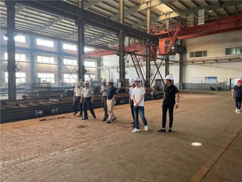 【管理纵横】冰球突破网站集团董事长张汉文一行赴所属钢结构公司诸暨加工基地调研指导